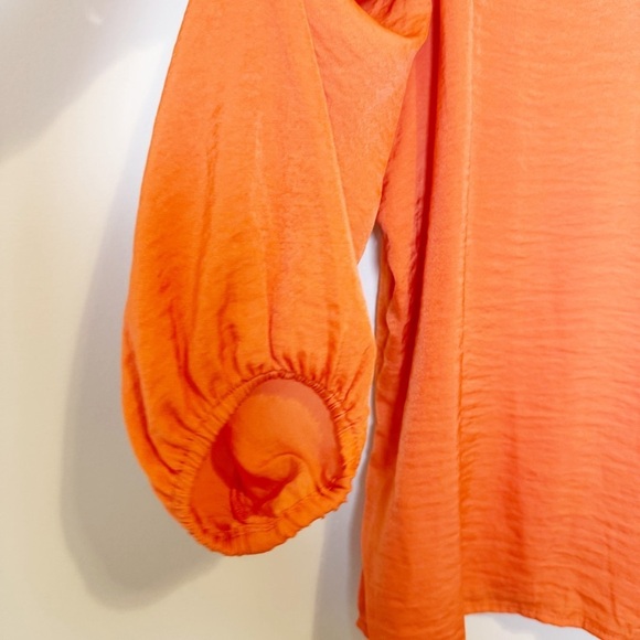 Revolve 1 State Orange V-Neck Top with flowy sleeves. Size M - Picture 3 of 9